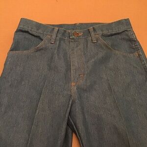 Men’s Wrangler Rugged Wear Jeans 33 x 30